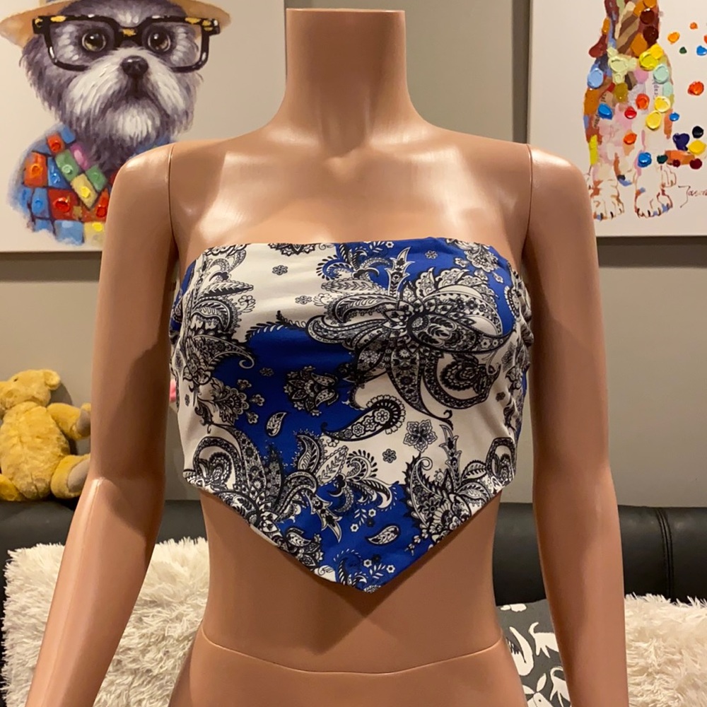 Baddieville Blue bandana print strapless triangle backless tie top
